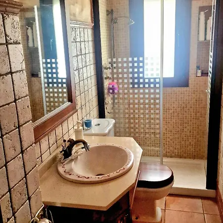 Villa Deluxe Nerja Silhouse Exterior photo