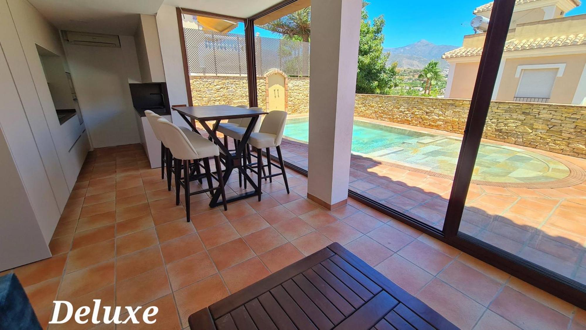 Deluxe Silhouse Vil·la